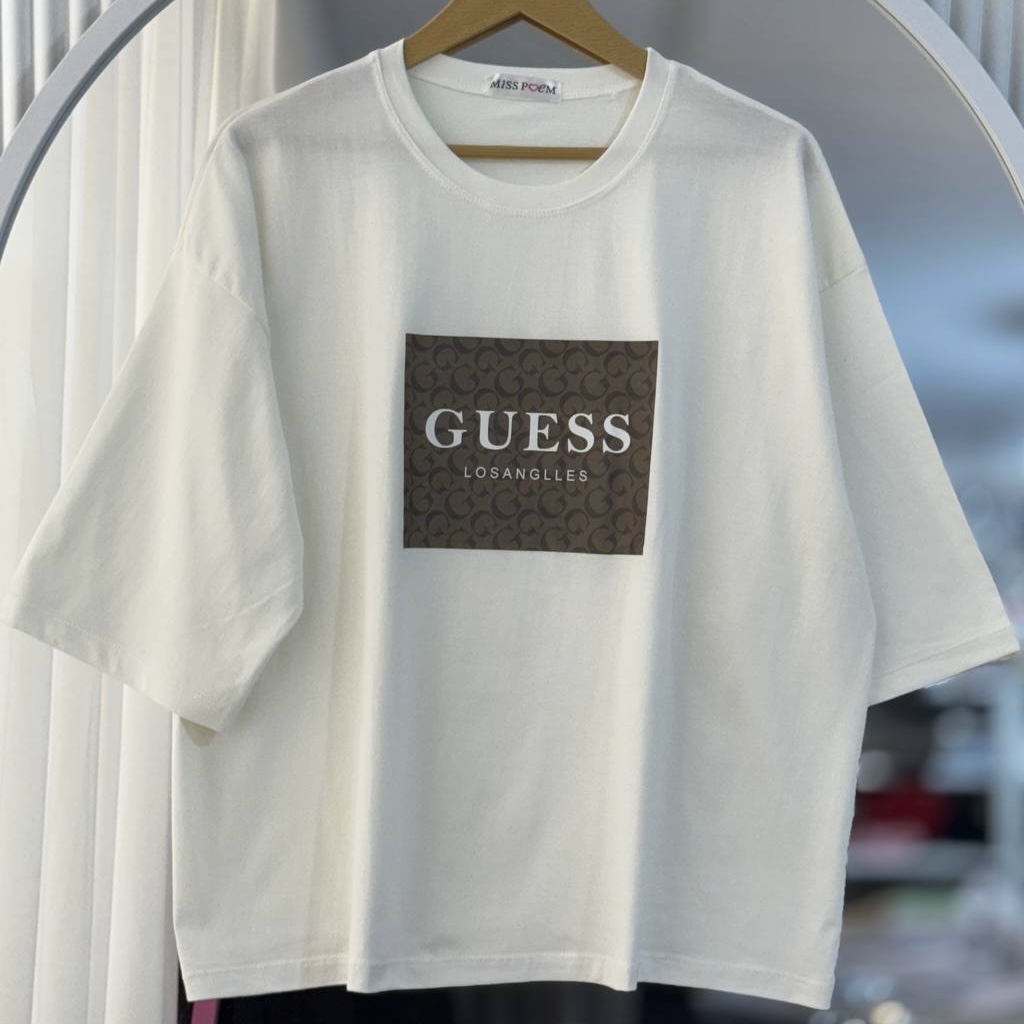 تیشرت باکسی زنانه چاپ Guess کد ۱۰۹۴۹