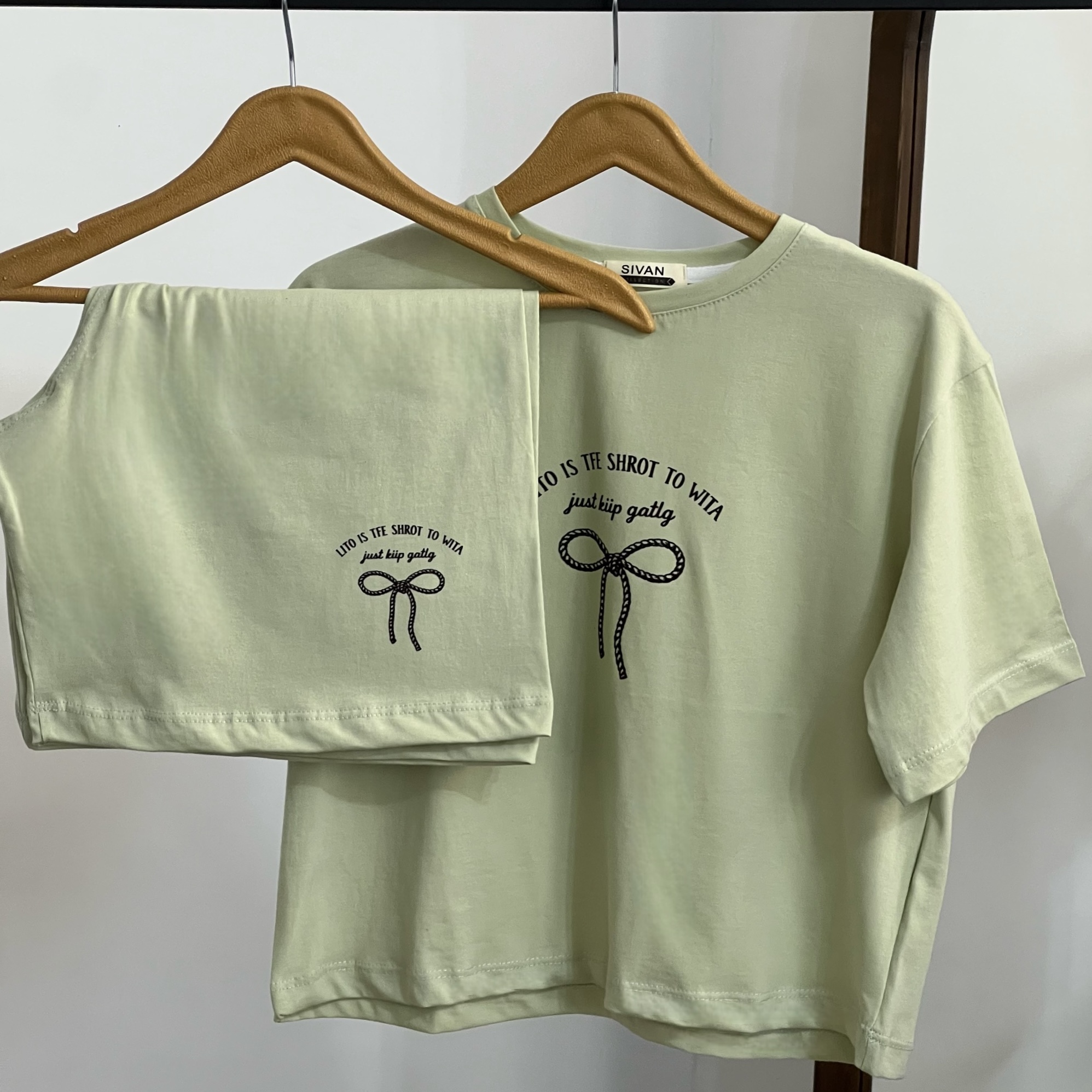 تاپ و شلوارک راحتی زنانه پنبه کد ۱۰۹۵۶